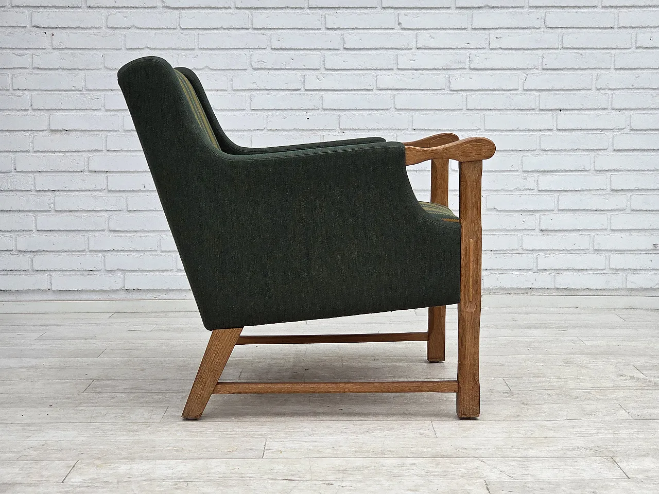Anni '70, poltrona danese, mobili in lana verde, legno massello di rovere. 10