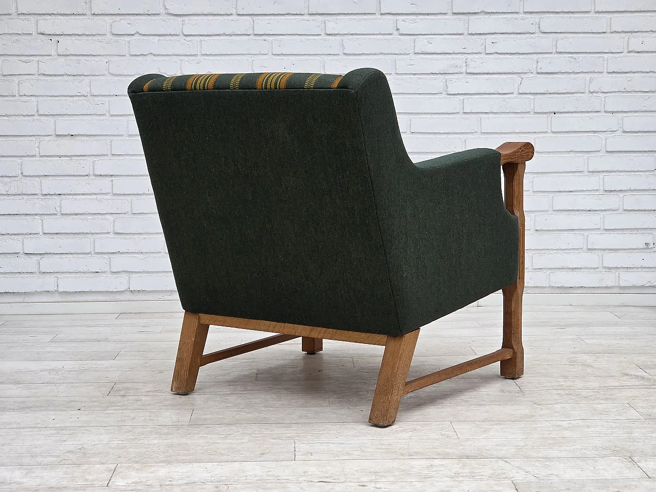 Anni '70, poltrona danese, mobili in lana verde, legno massello di rovere. 12