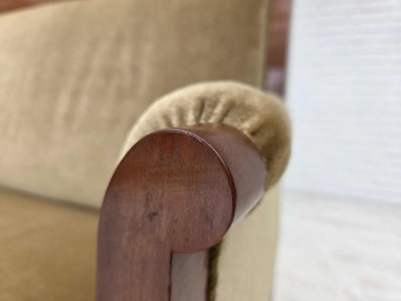 Anni '50, divano danese a 2 posti con schienale alto, mobili in velluto, legno di teak. 5