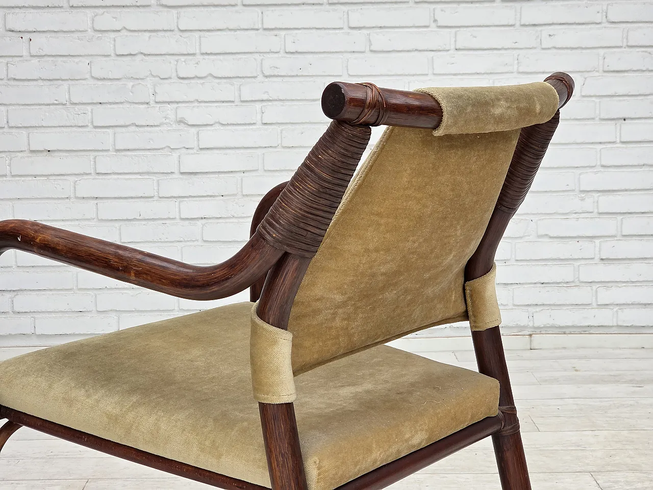 Anni '80, coppia di poltrone scandinave, mobili in velluto, bambù. 17