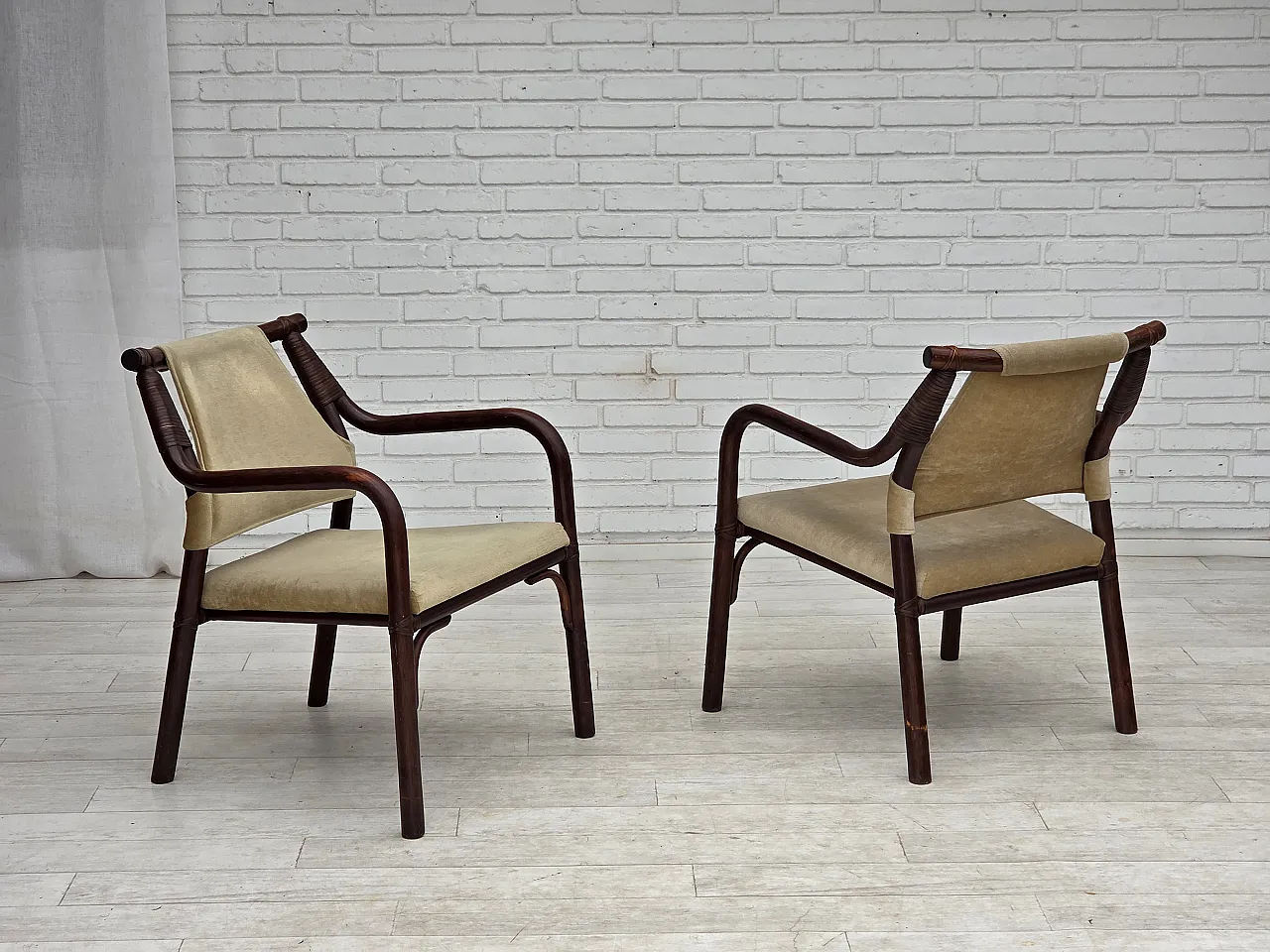 Anni '80, coppia di poltrone scandinave, mobili in velluto, bambù. 20