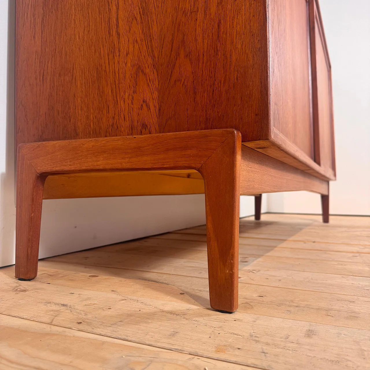 Credenza danese in teak, anni ’60 10