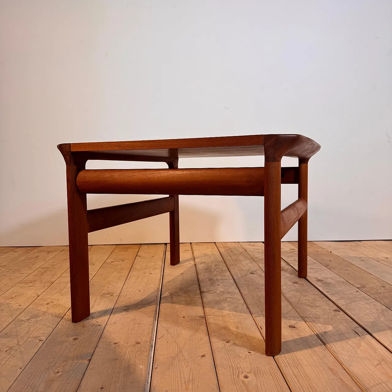 Scandinavian Modern Danish teak coffee table, 1960s 2