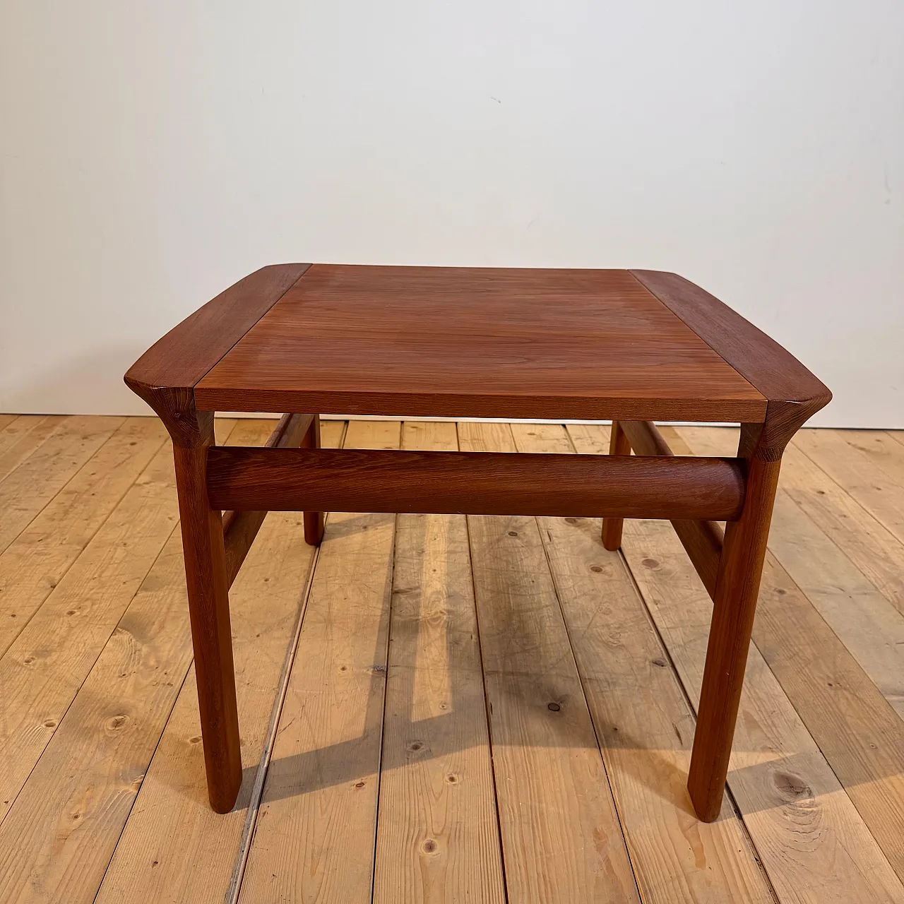 Scandinavian Modern Danish teak coffee table, 1960s 9