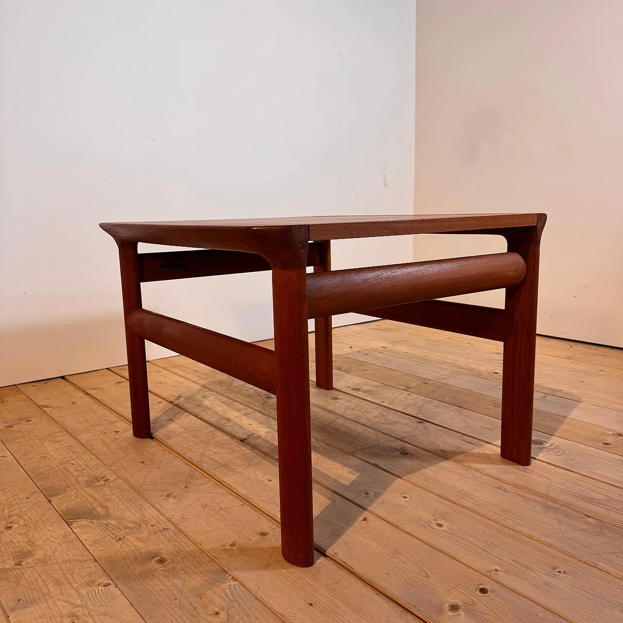 Scandinavian Modern Danish teak coffee table, 1960s 10