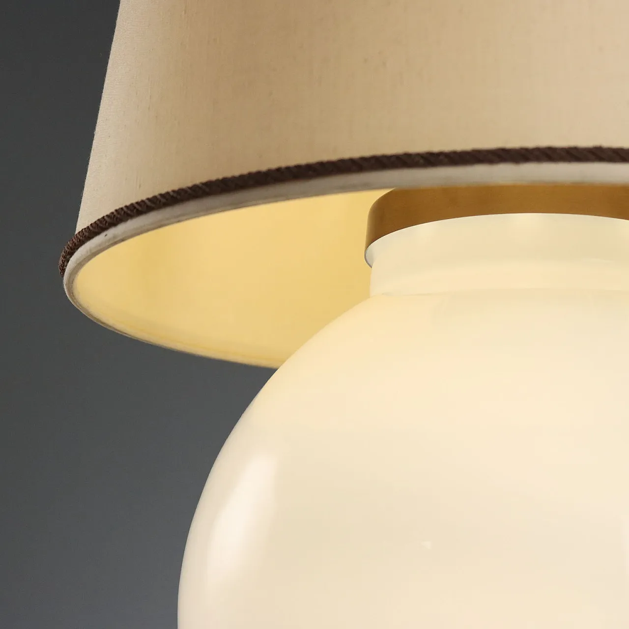Table lamp in white glass, late 20th century 6