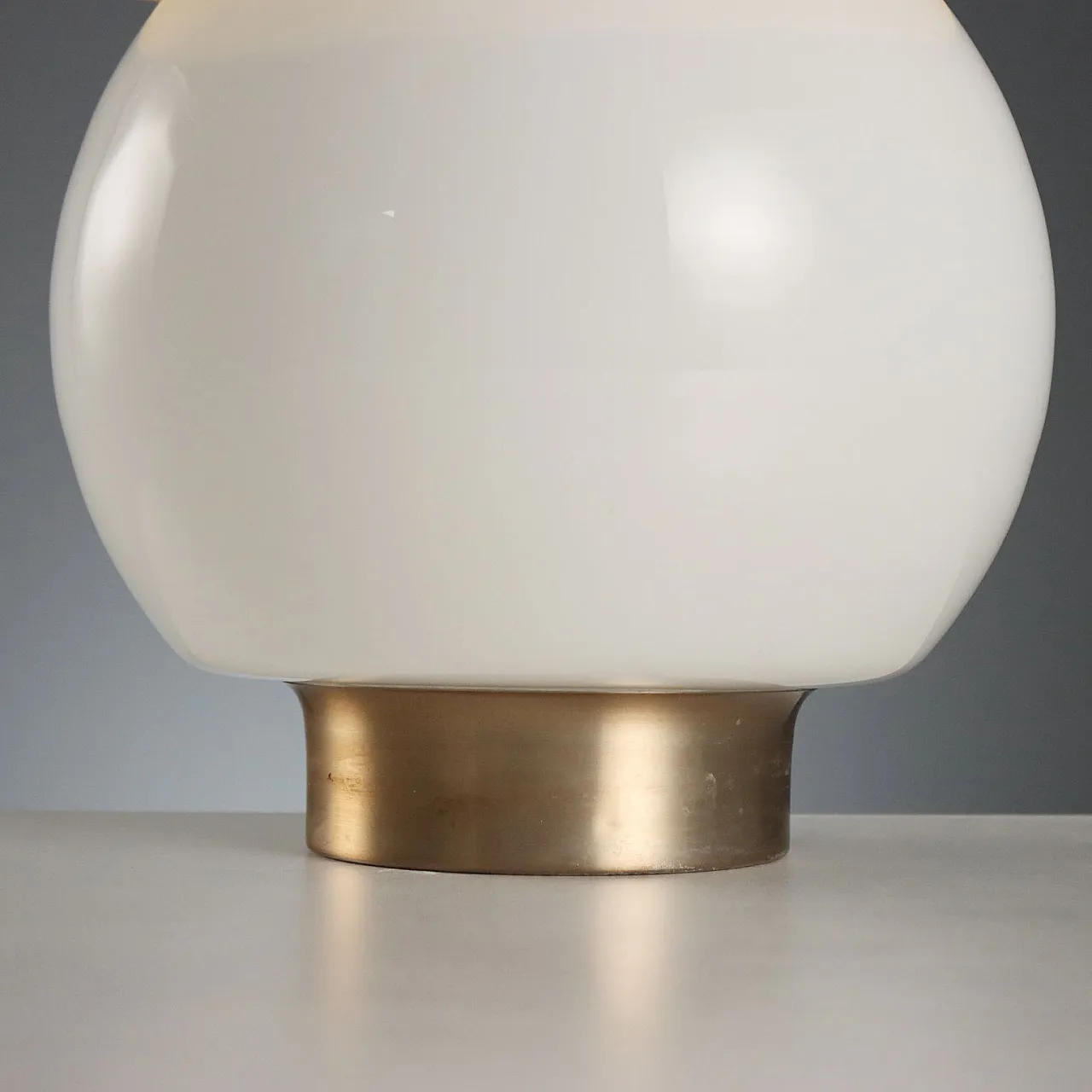 Table lamp in white glass, late 20th century 7