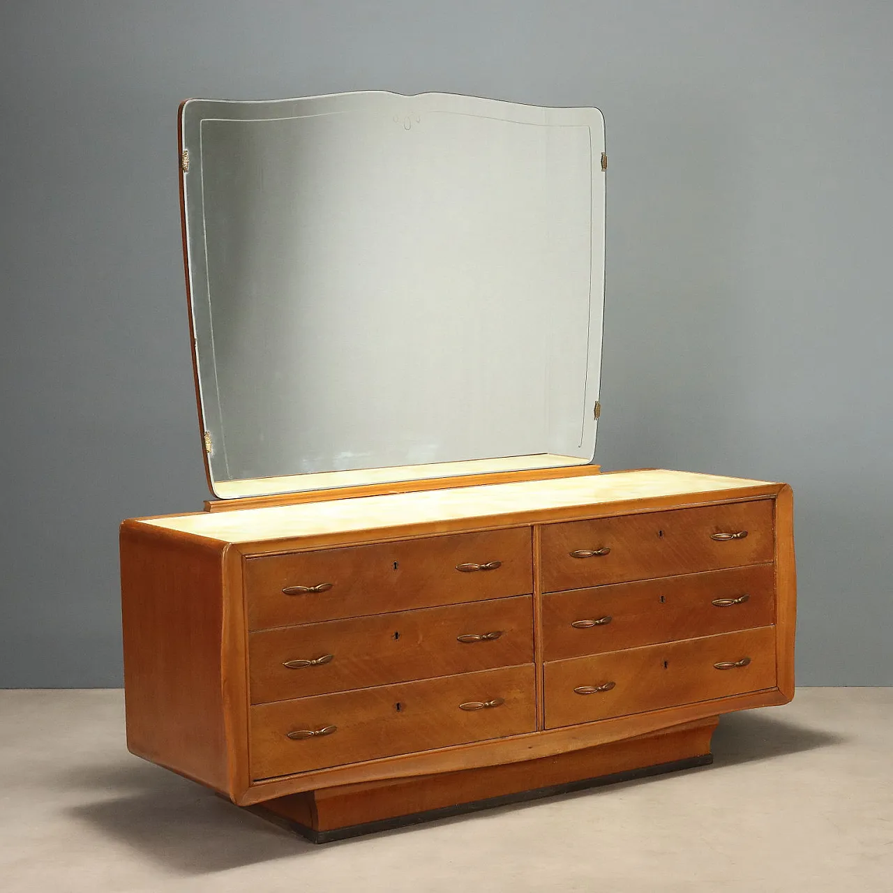 Chest of drawers in mahogany and glass top, mid-20th century 1