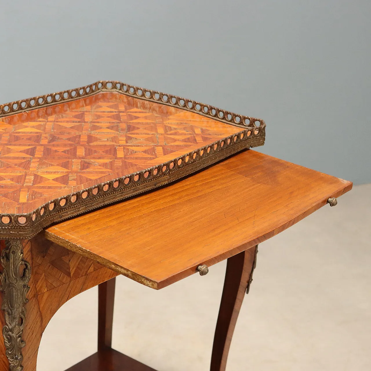 Napoleon III coffee table in Bois de Rose, late 19th century 4