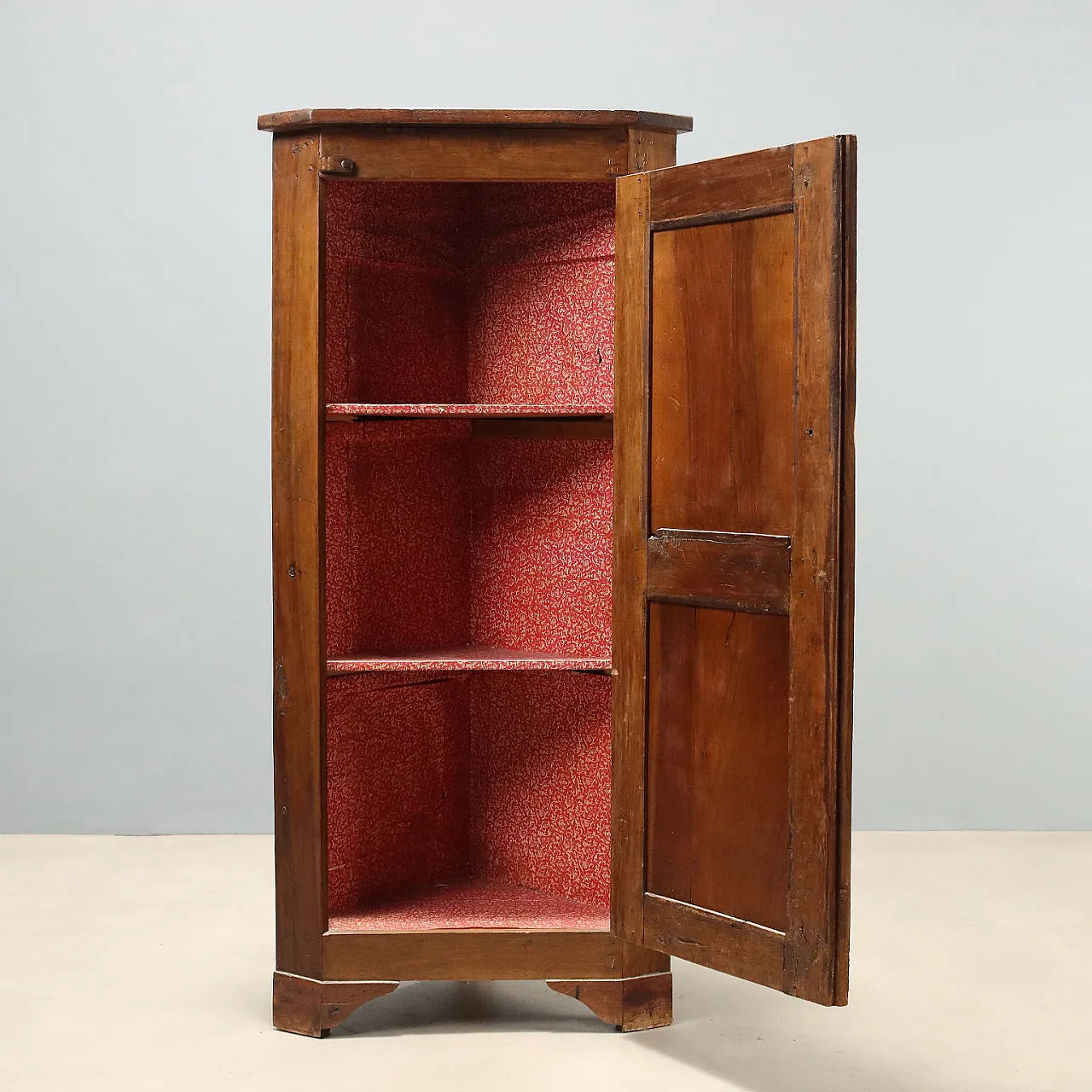 Corner unit in Italian walnut, late 19th century 4