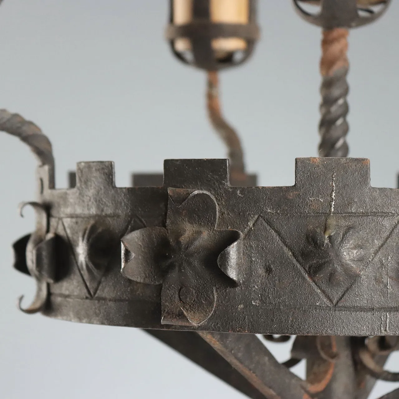 Wrought iron torch holder with coiled snake, late 19th century 5