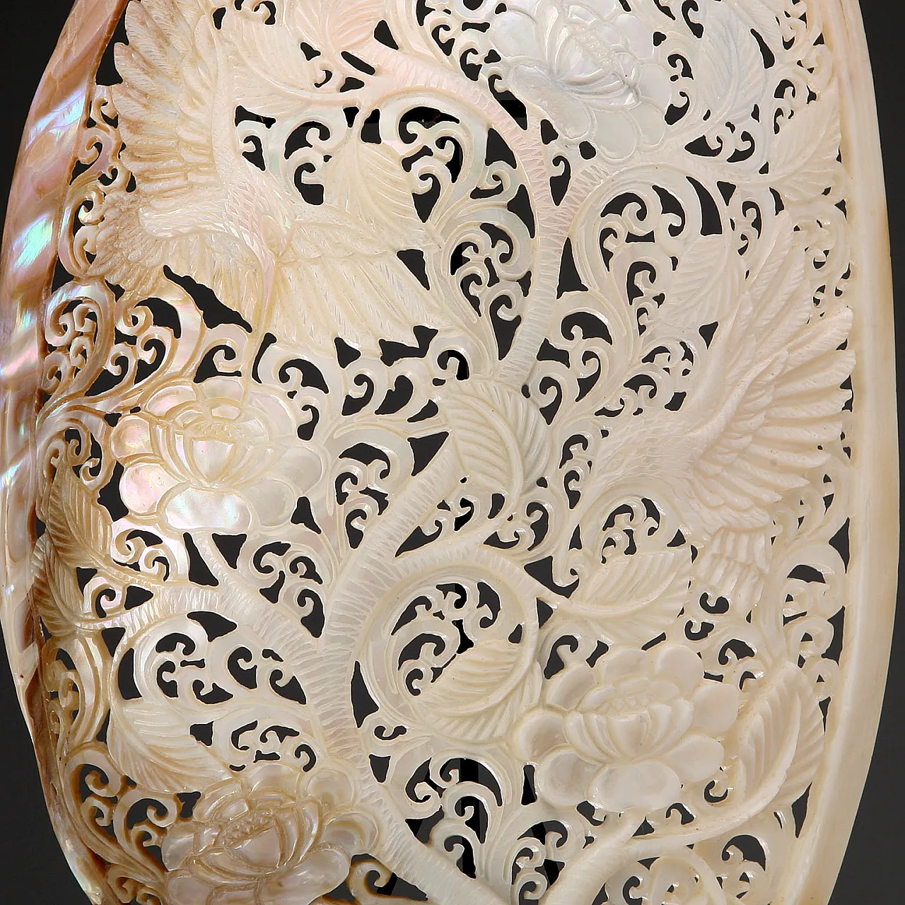 Carved and perforated mother-of-pearl shell, 20th century 7