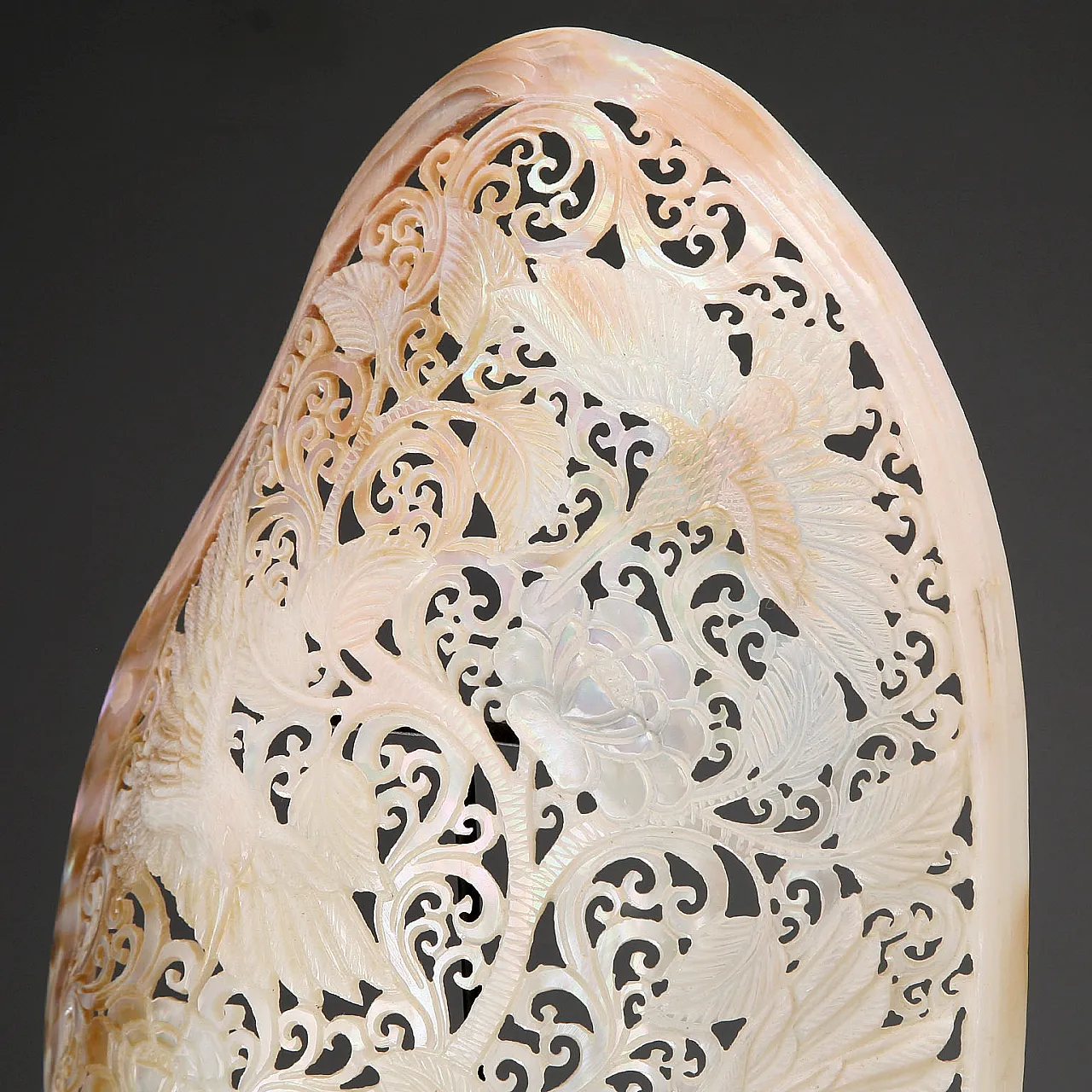 Carved and perforated mother-of-pearl shell, 20th century 8