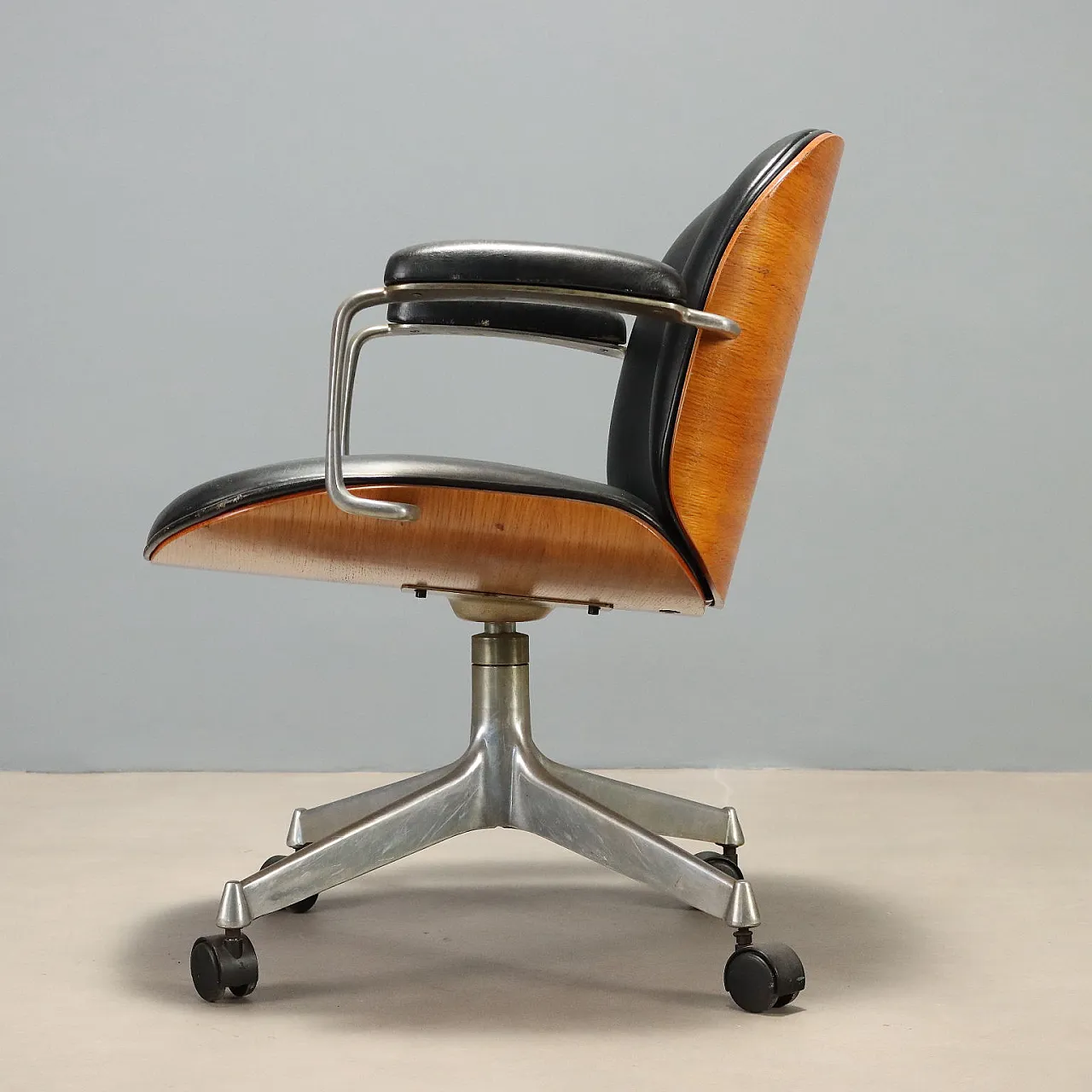 Swivel armchair by Ennio Fazioli for MIM, 1960s 3