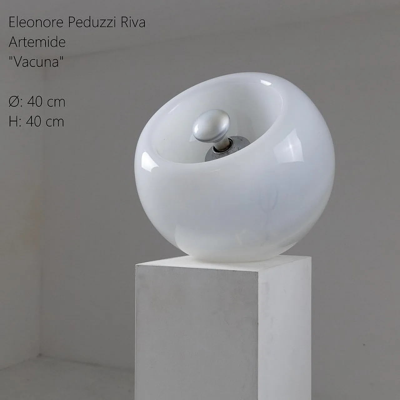 Glass Vacuna table lamp by Eleonore Peduzzi Riva for Artemide, 1970s 6
