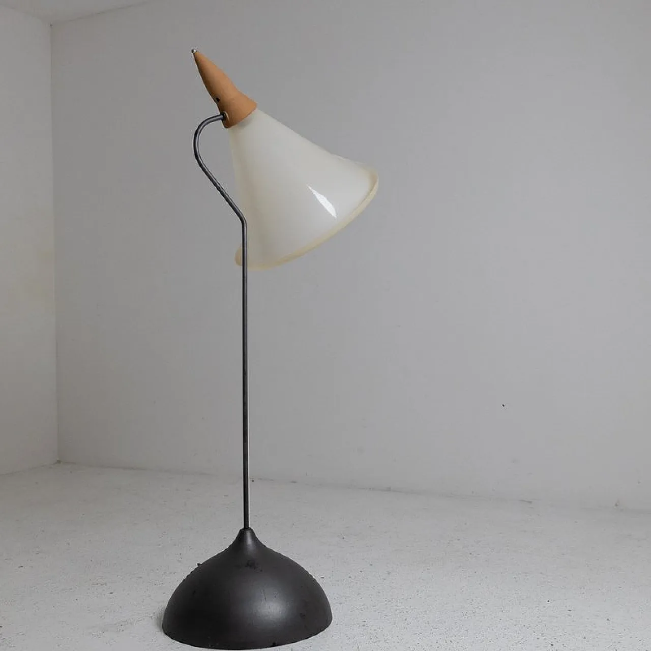 Floor lamp in terracotta, acrylic glass and aluminum, 20th century 1