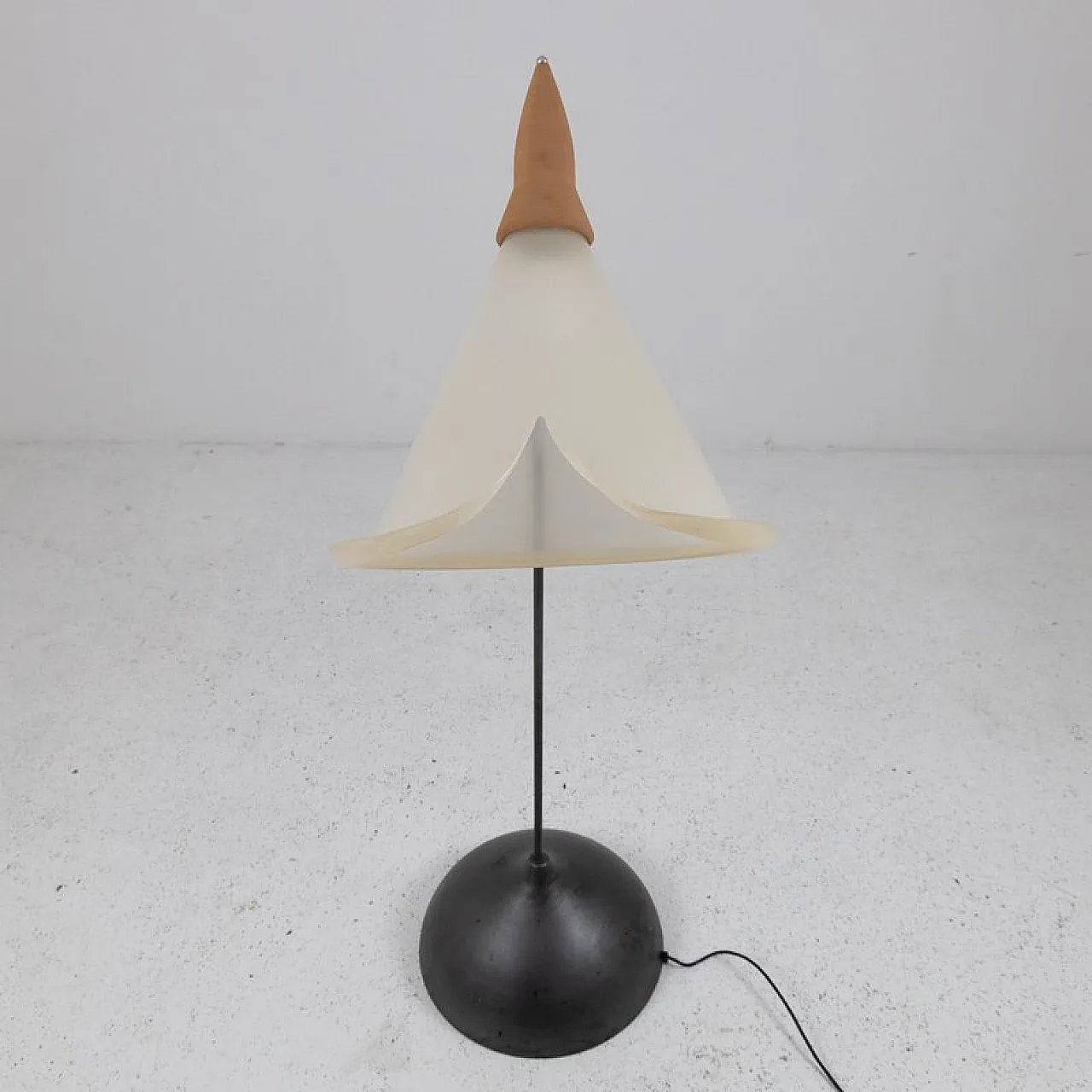 Floor lamp in terracotta, acrylic glass and aluminum, 20th century 3