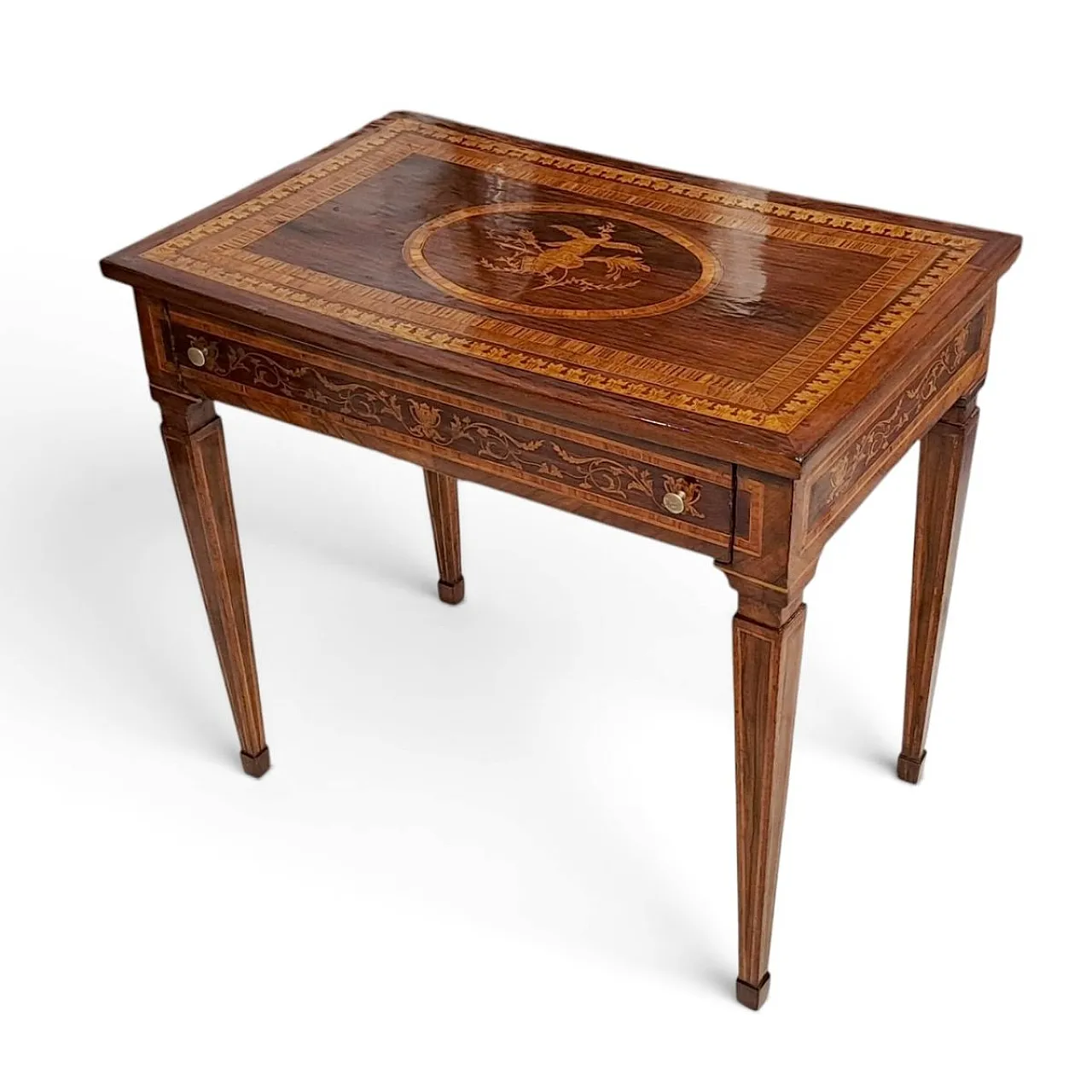 Small inlaid desk, 18th century 1