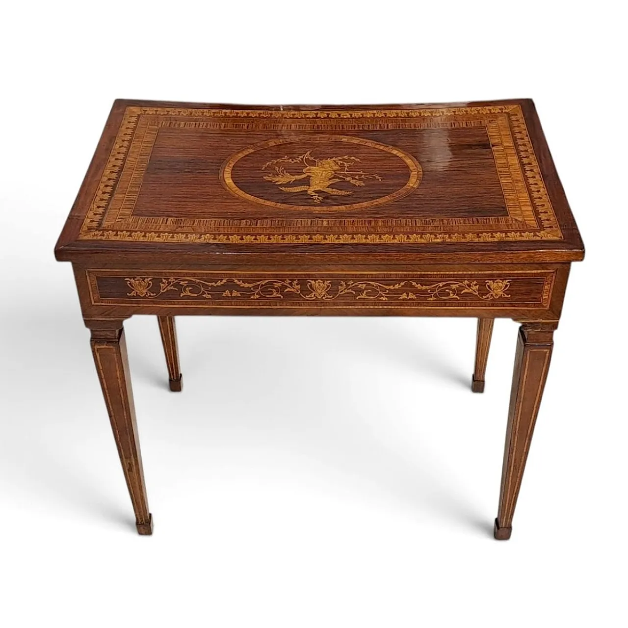 Small inlaid desk, 18th century 6