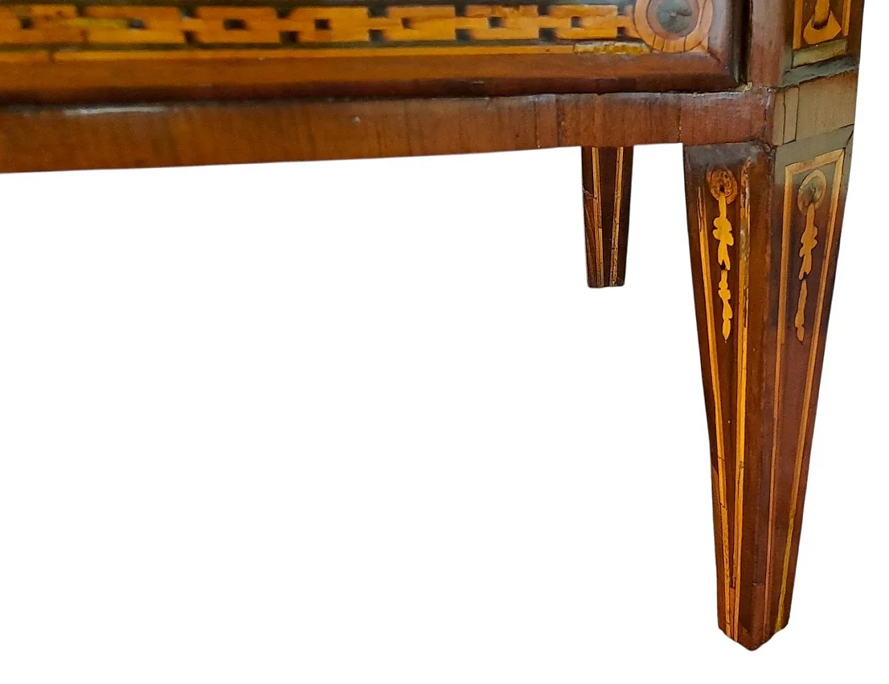 Louis XVI inlaid chest of drawers in walnut, 19th century 4
