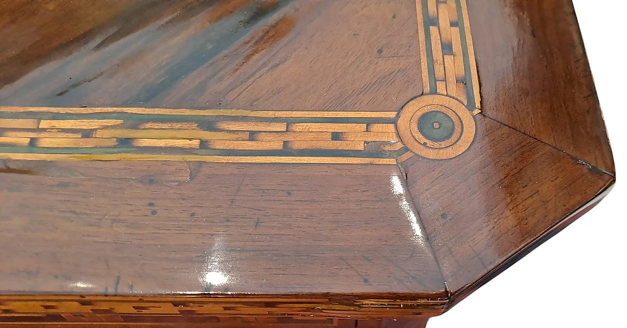 Louis XVI inlaid chest of drawers in walnut, 19th century 8