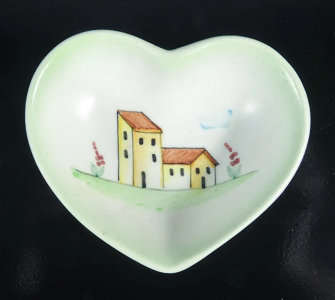 LENCI heart-shaped ceramic saucer, 1930s 2