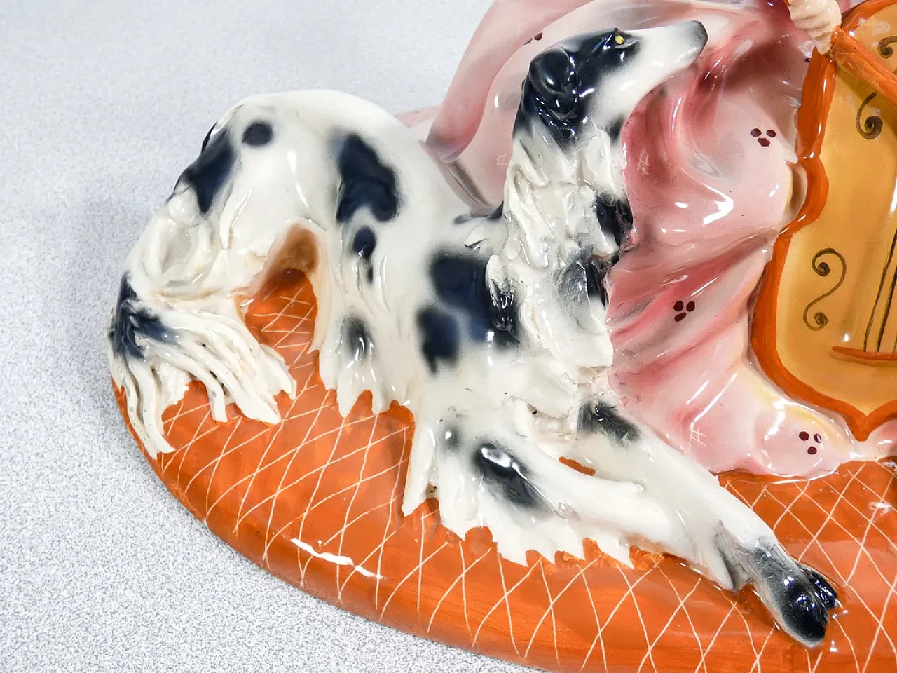 Concerto con musicisti e cane, scultura in ceramica smaltata, anni '50 3