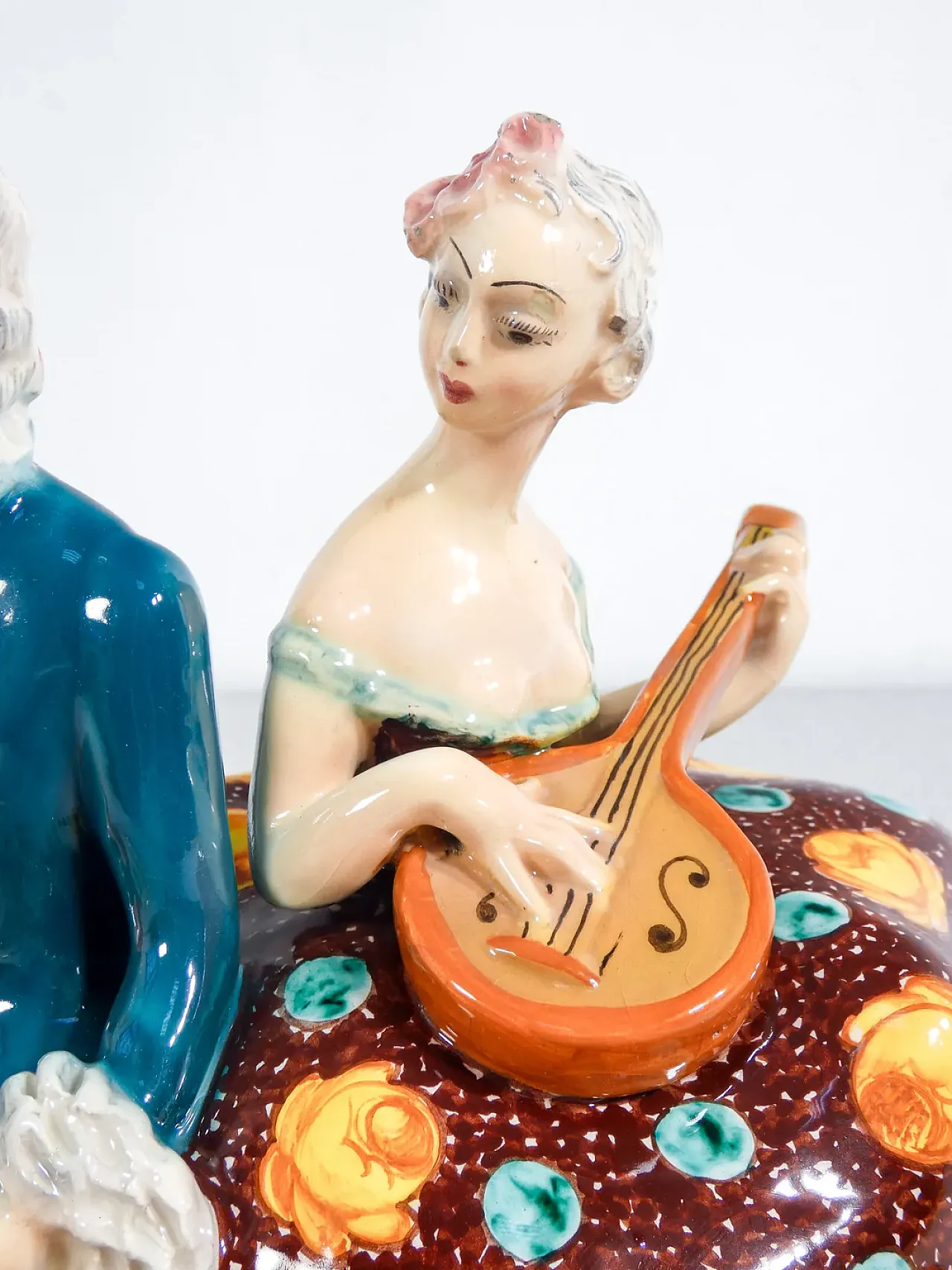 Concerto con musicisti e cane, scultura in ceramica smaltata, anni '50 8