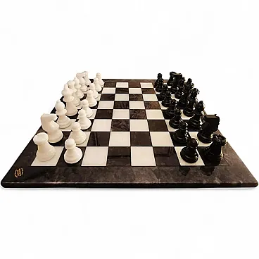 Chess set in genuine hand carved alabaster of Volterra, 1970s