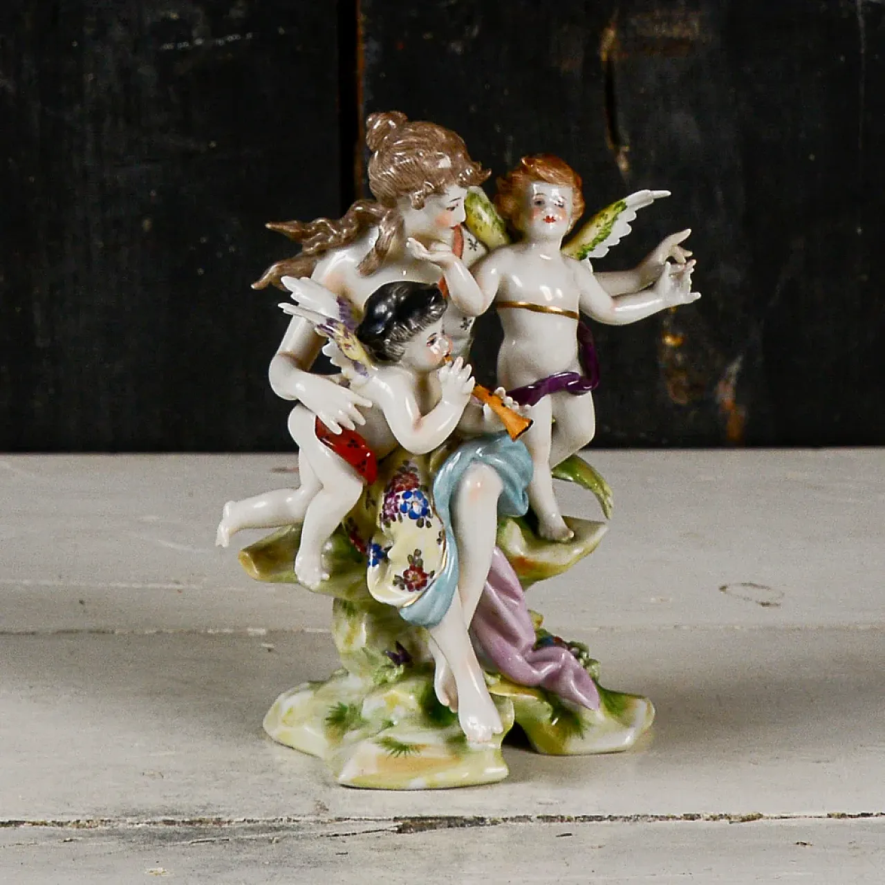 Lady with musical cherubs, Capodimonte sculpture, 20th century 1