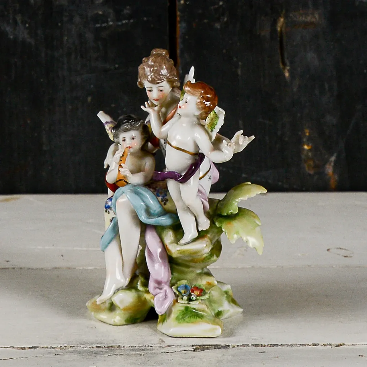 Lady with musical cherubs, Capodimonte sculpture, 20th century 6