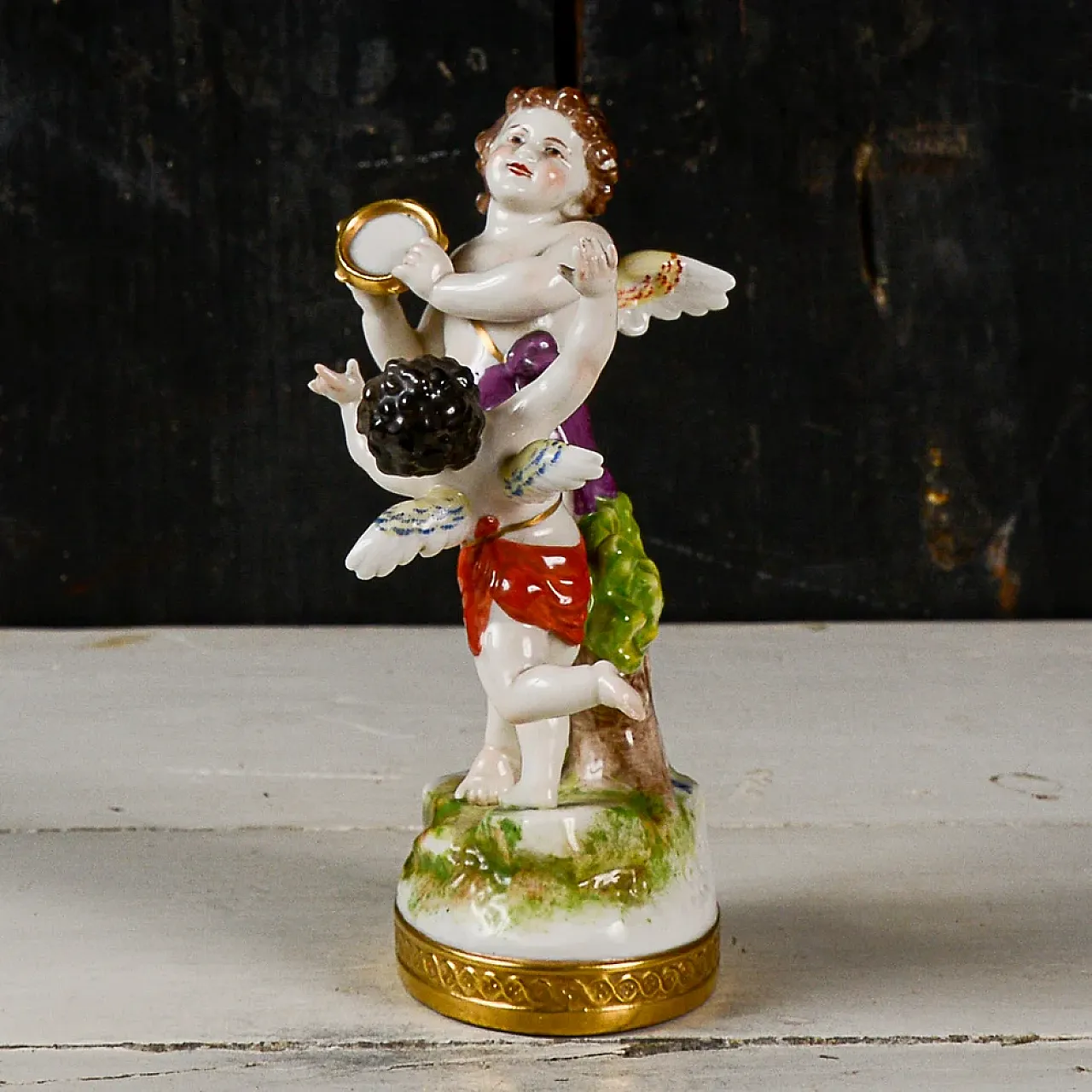 Putti musicisti danzanti con cembalo, scultura Capodimonte, '900 3