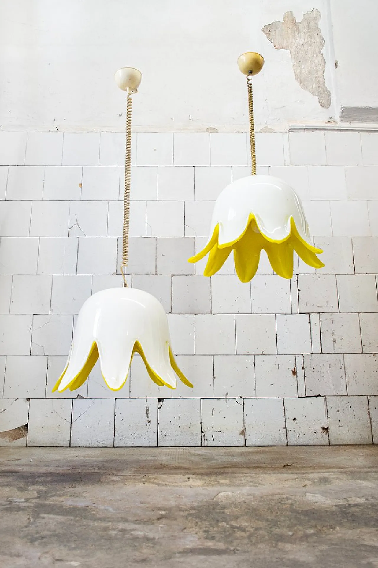 Yellow Murano glass floral pendant light from Leucos, 1970s 1