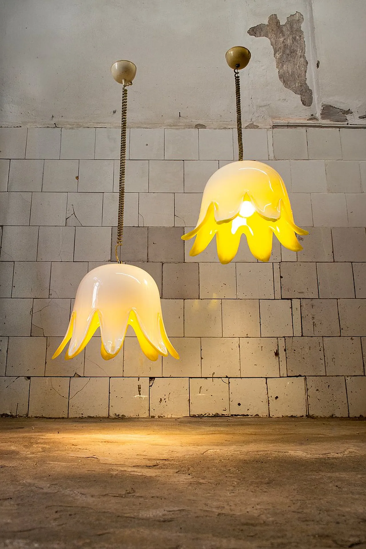 Yellow Murano glass floral pendant light from Leucos, 1970s 2