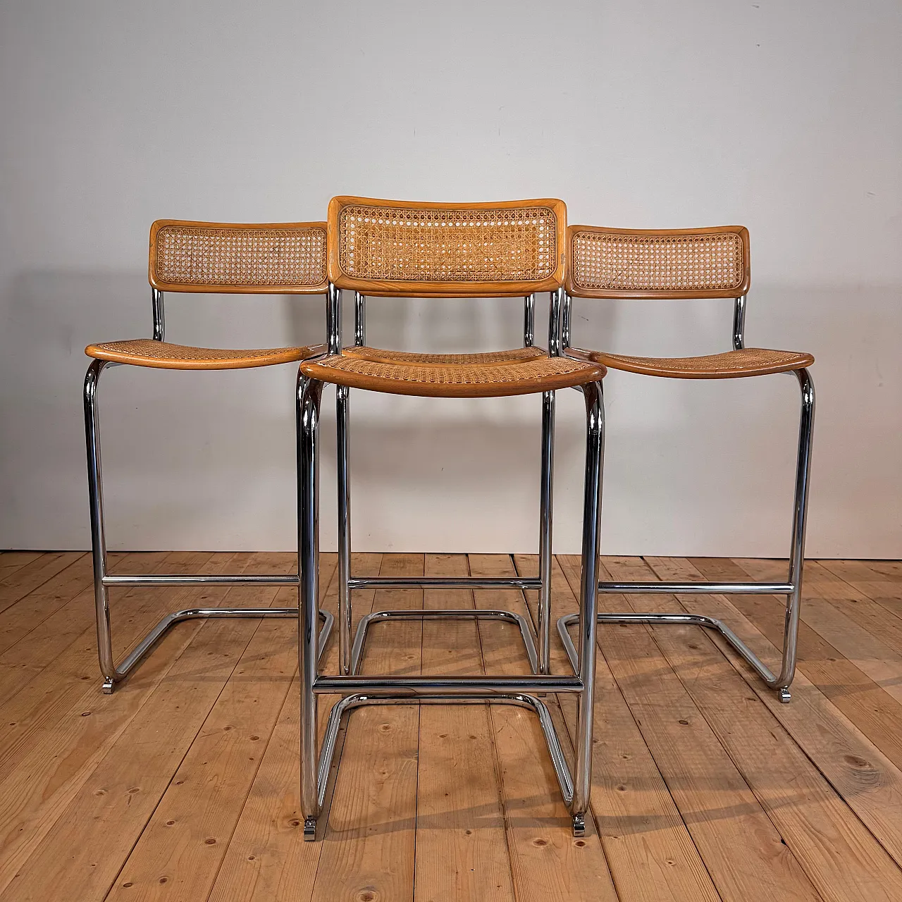 4 Rattan and chrome tubular stools, 1970s 2