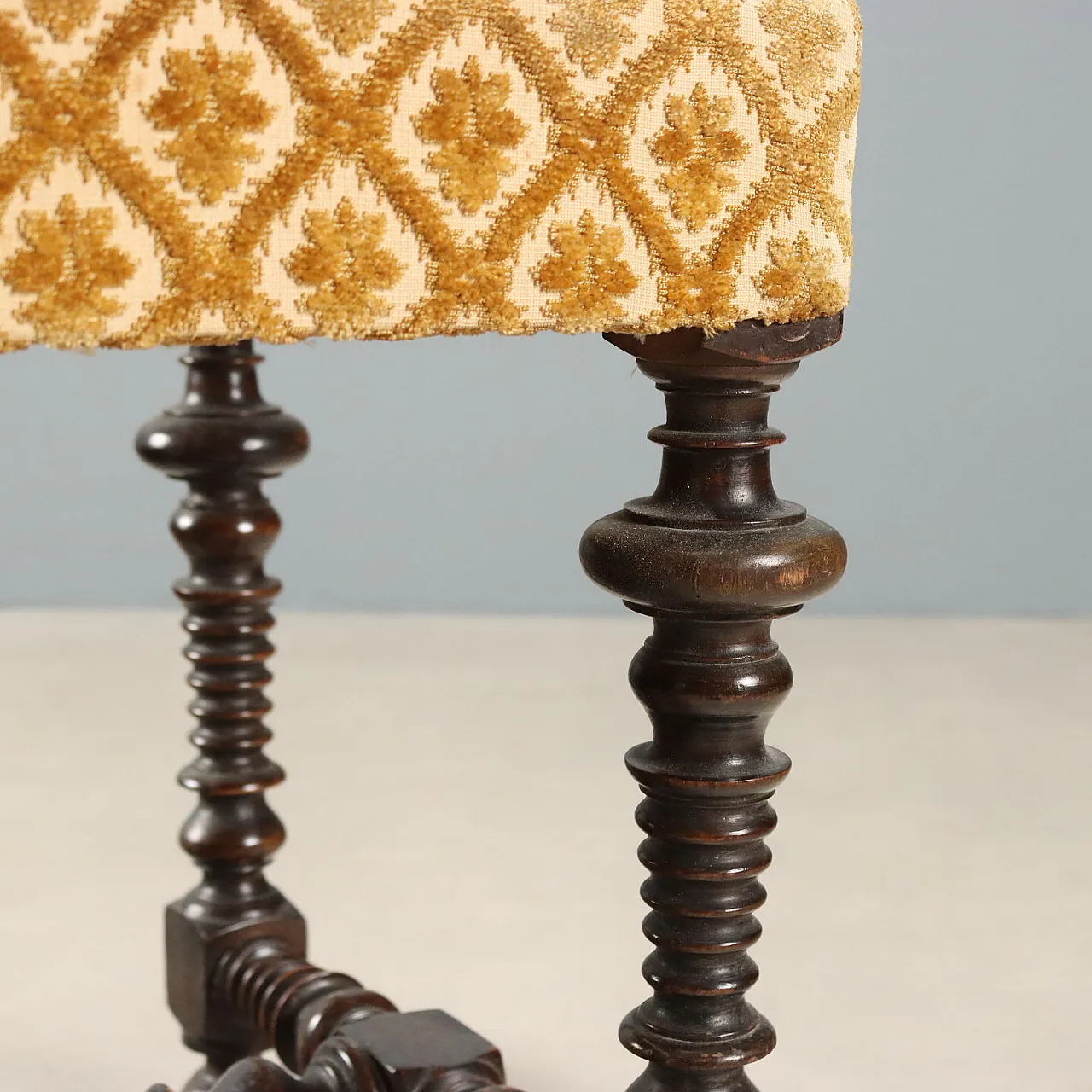 Walnut bench with padded seat, 19th century 5
