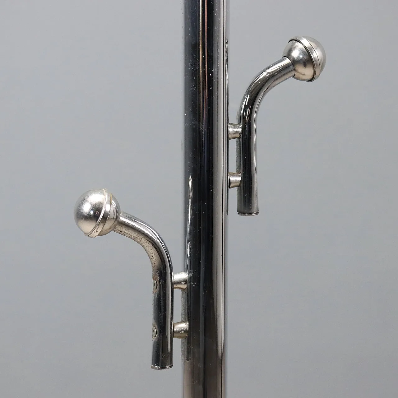 Coat hanger, 1970s 5