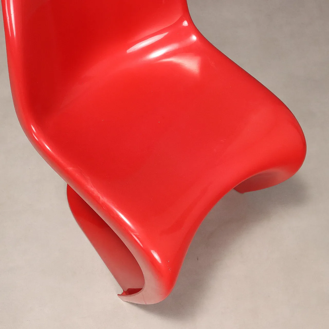 Pair of Panton chairs by Verner Panton for Vitra, 1970s 8