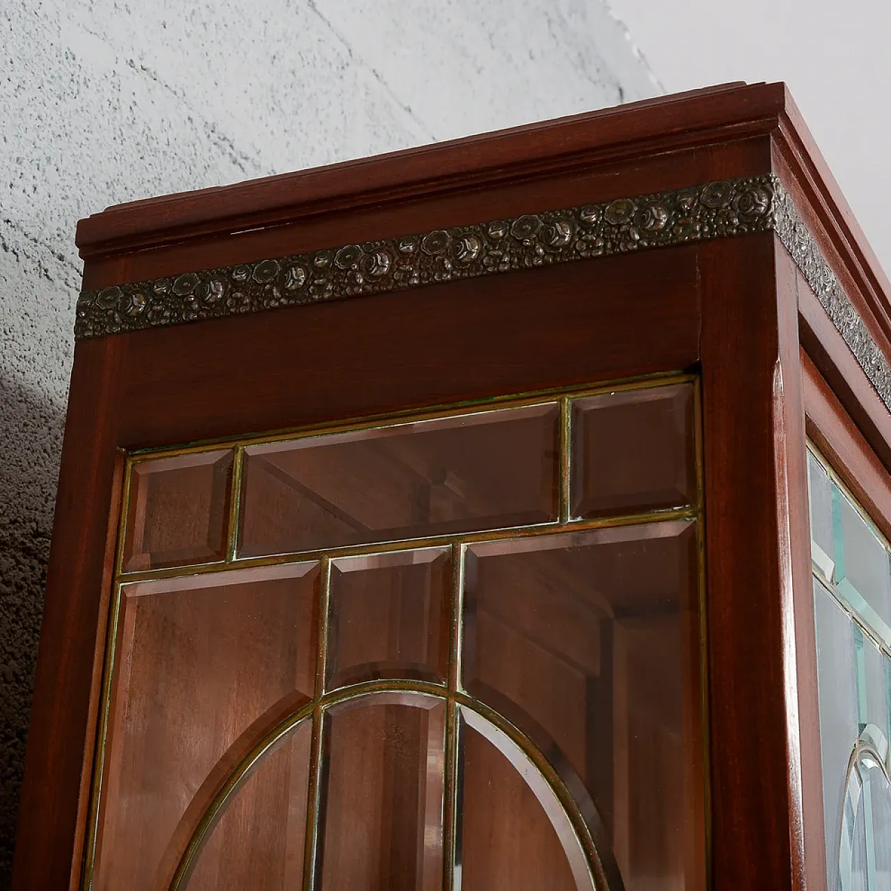Two-body sideboard, marble display and top, 20th century 7