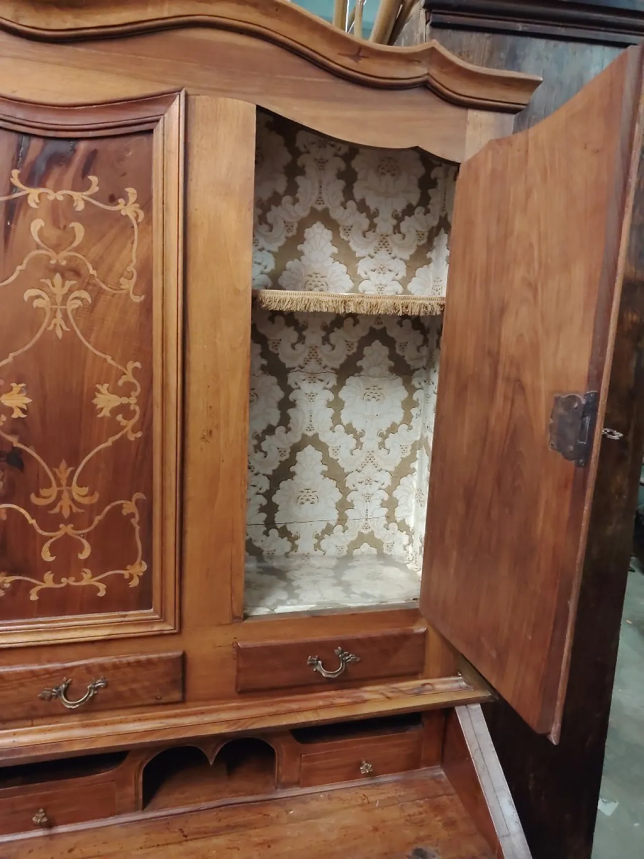 Louis XV style solid wood trumeau cabinet, early 20th century 6