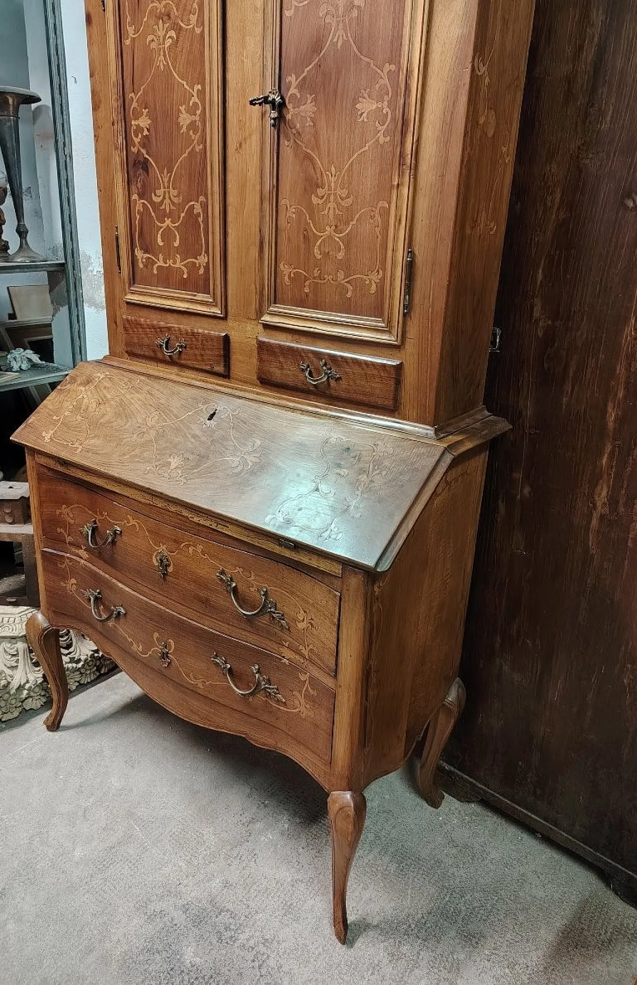 Louis XV style solid wood trumeau cabinet, early 20th century 8