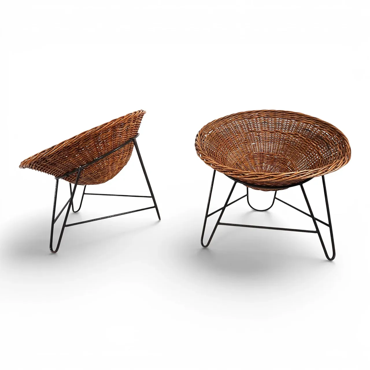 Pair of rattan lounge chairs on metal frame, 1970s 5