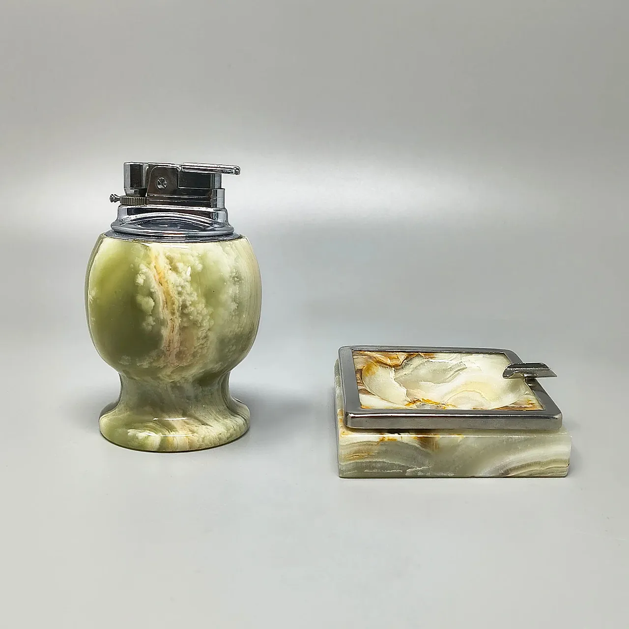 Onyx smoking set with table lighter and ashtray, 1960s 2