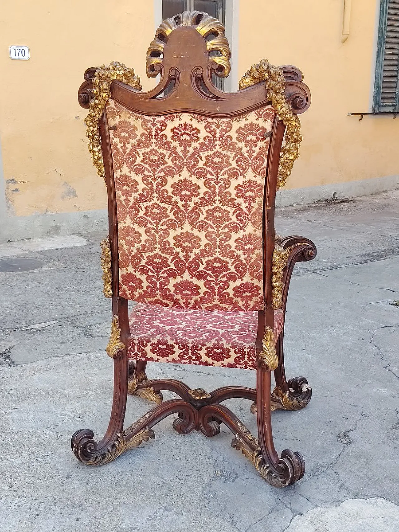 Ceremonial throne carved and gilded in wood, 19th century 7