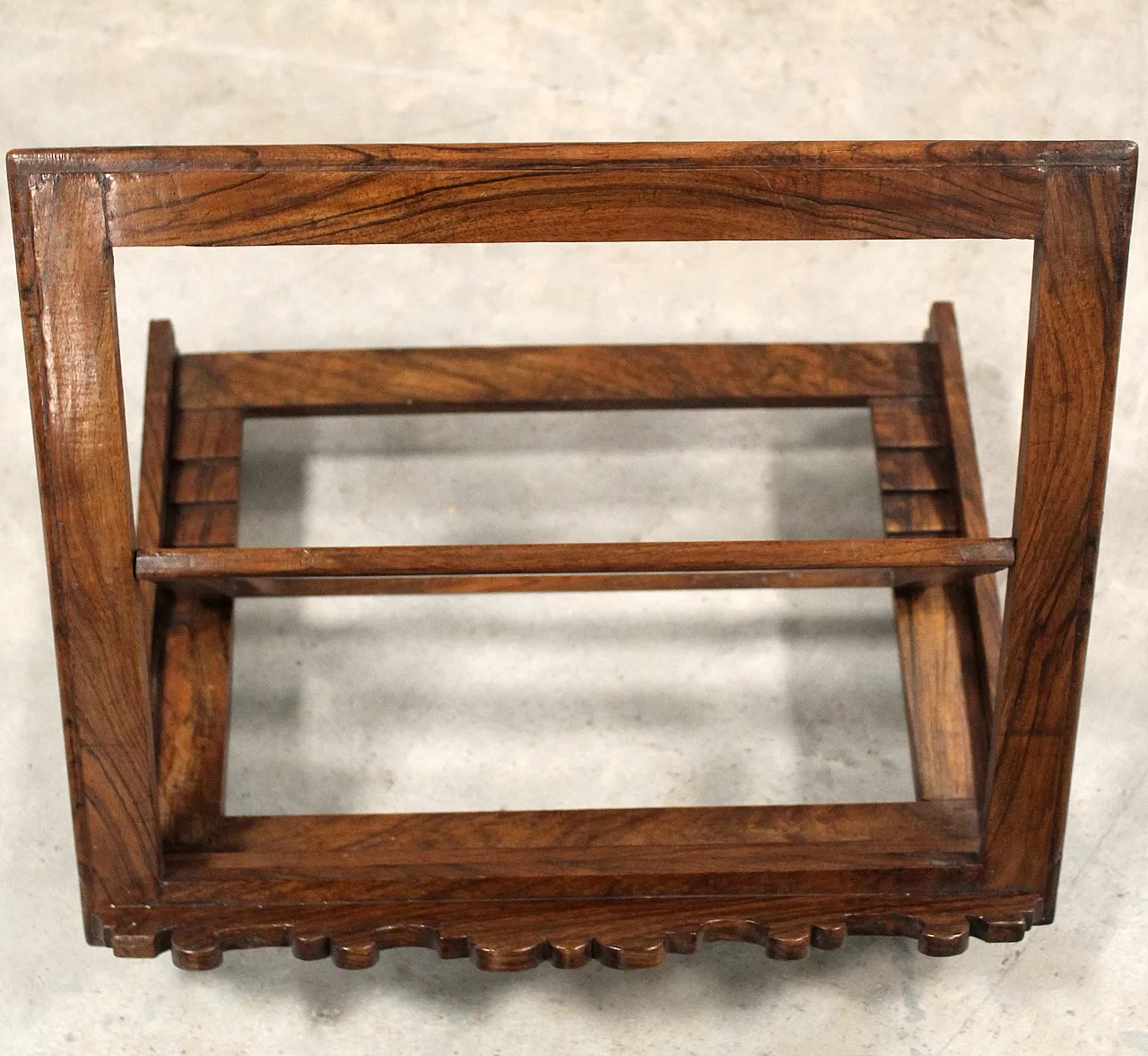Table lectern in 19th century Italian walnut 12
