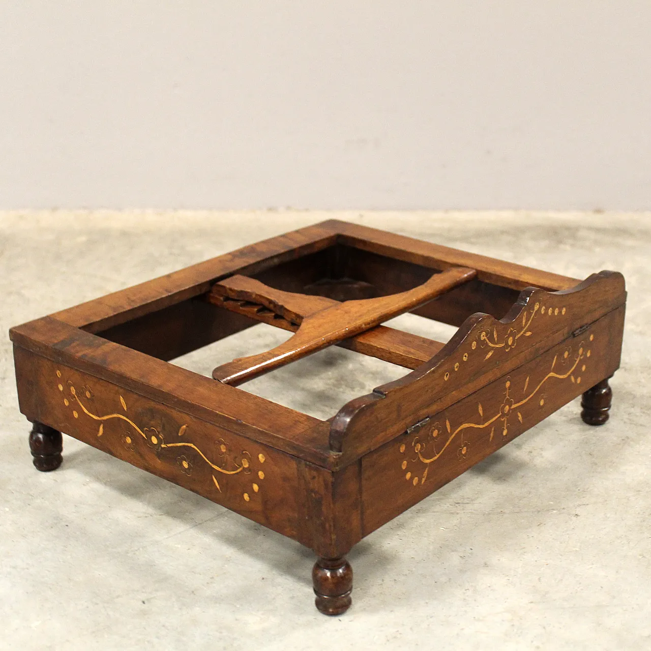 Carlo X table lectern in 19th century Italian inlaid walnut 8