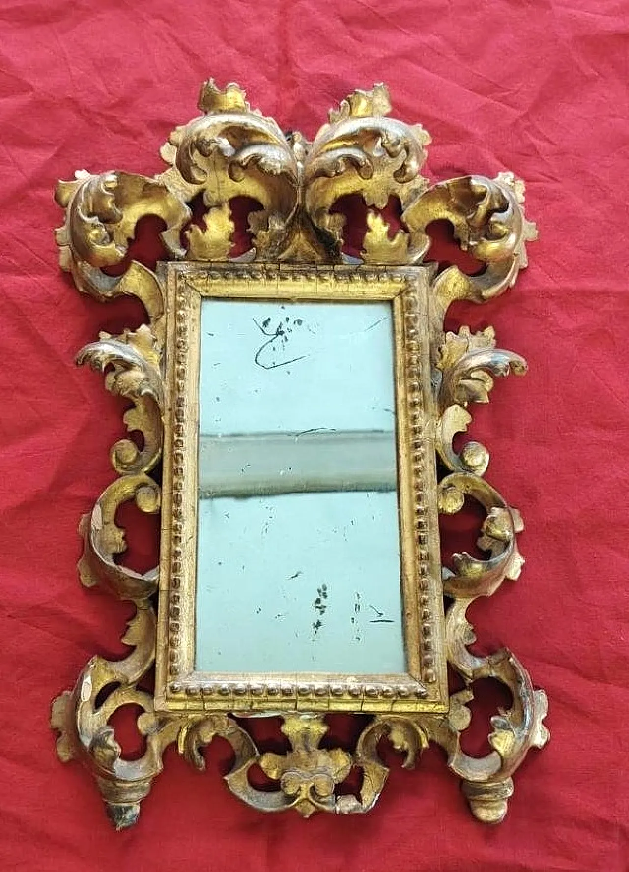 Finely carved and gilded wooden frame, 19th century 3