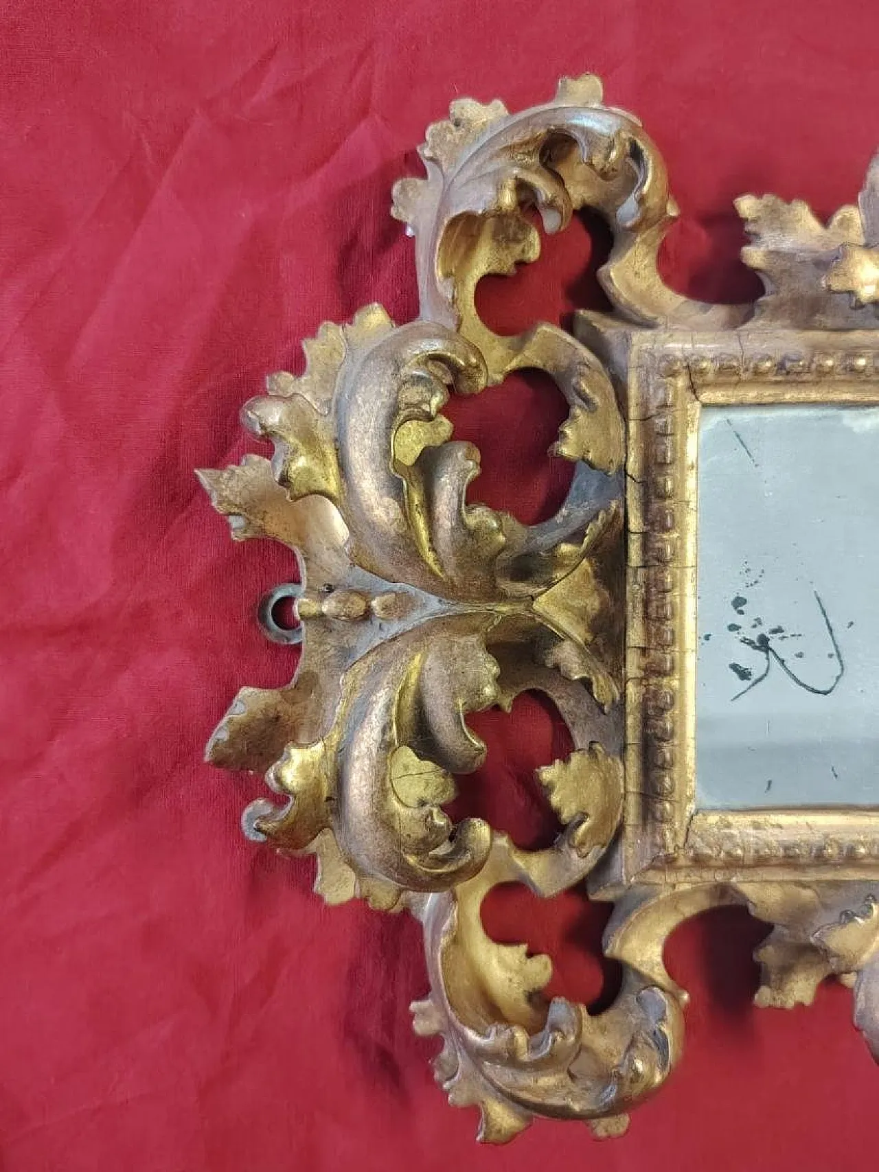 Finely carved and gilded wooden frame, 19th century 6
