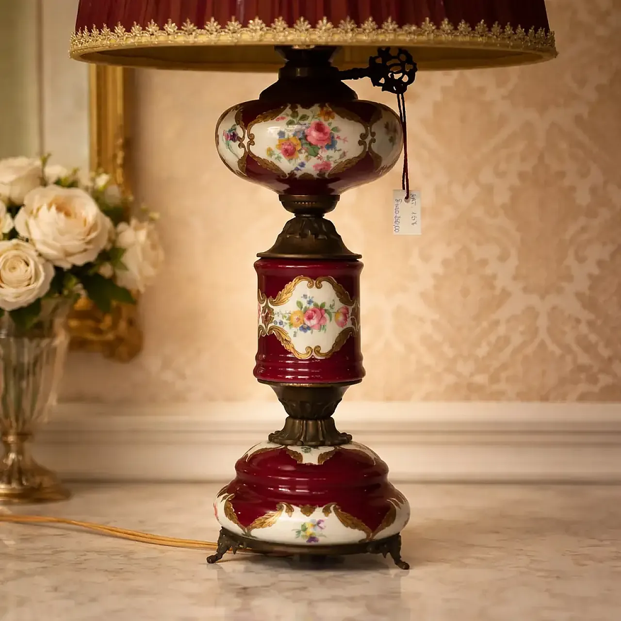 Lampada Da Tavola In Porcellana Dipinta E Bronzo Dorato, anni '50 2