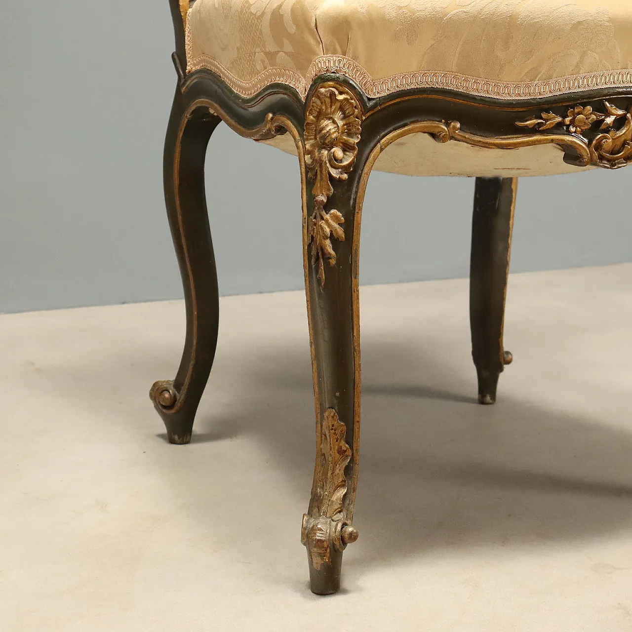 5 Baroque style chairs and armchairs, 19th century 10